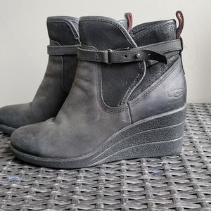 UGG Women's Emalie Black and Grey Wedge Booties Size 5